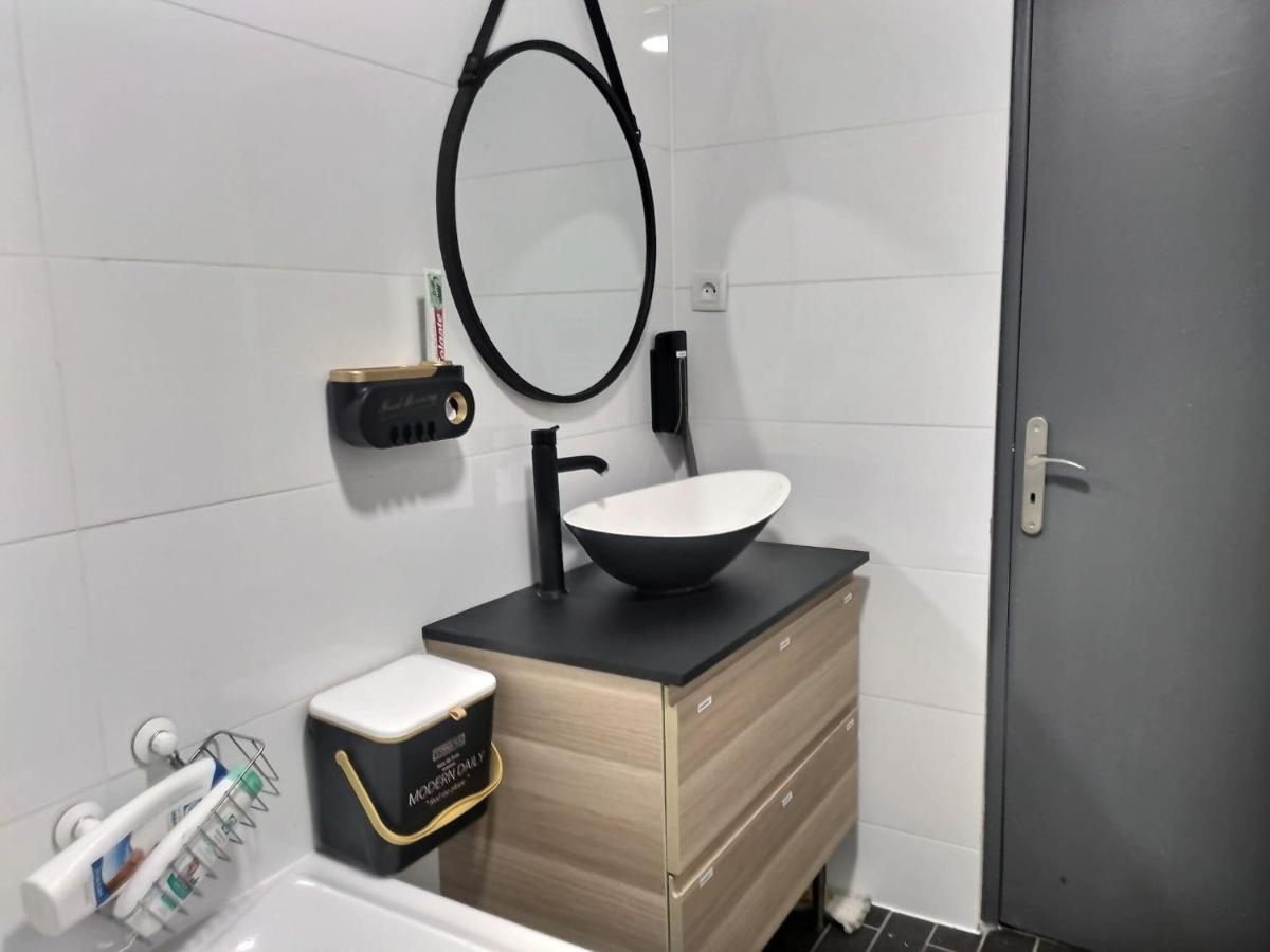 Chambre Privee 23M - Canape Lit - Wifi - Appart 120M Woippy Extérieur photo